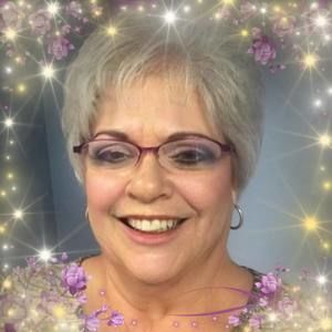 Meet your Posher, Juanita